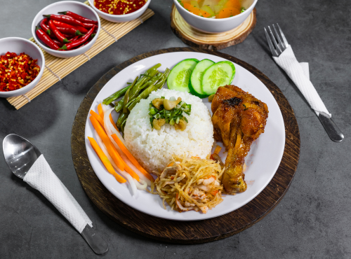 Cơm gà bì