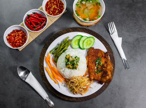 Cơm sườn bì