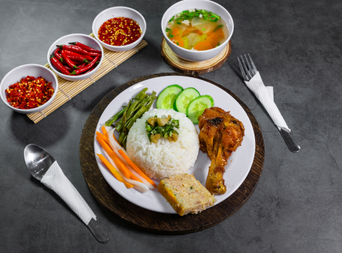 Cơm gà chả