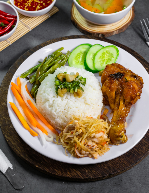 Cơm gà bì