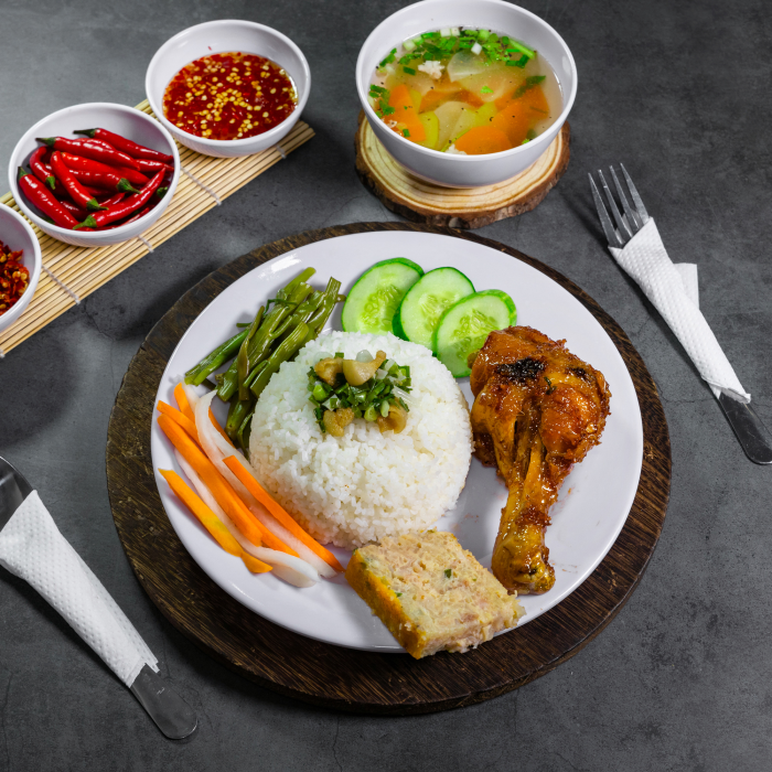 Cơm gà chả
